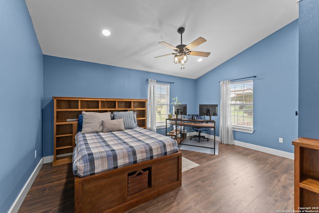 104 Woodcreek, La Vernia, TX 78121