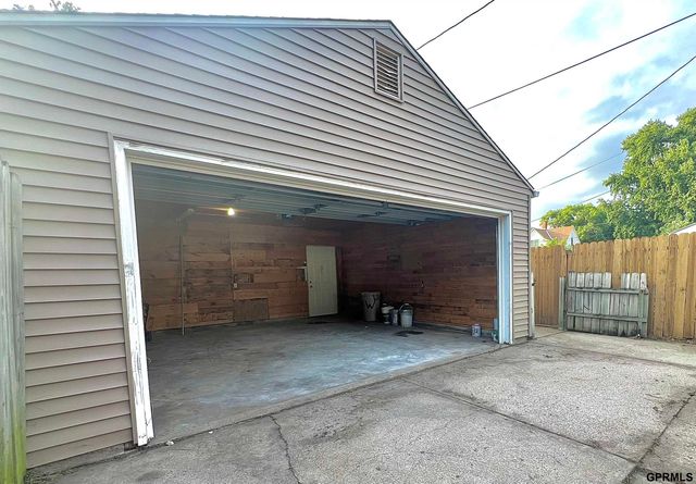 1430 N Keene Avenue, Fremont, NE 68025