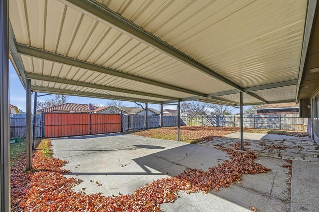 2708 Chisolm Trail, Mesquite, TX 75150