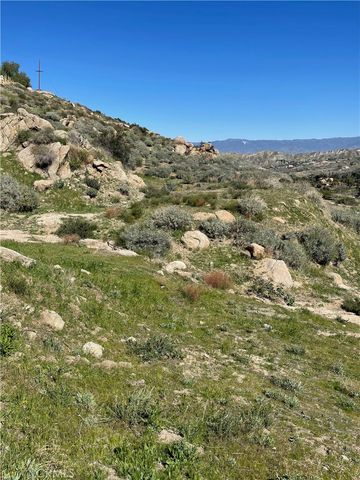 53 Spring Road, Colton, CA 92324