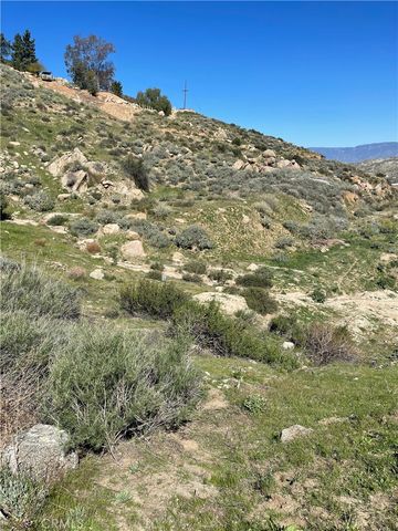 53 Spring Road, Colton, CA 92324