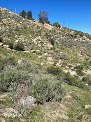 53 Spring Road, Colton, CA 92324