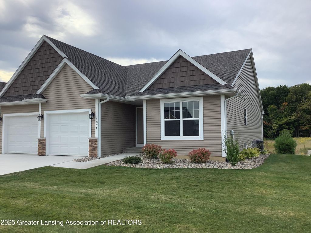 1396 Superior Drive, 28, St. Johns, MI 48879