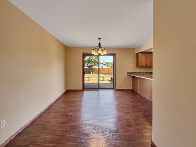 1304 2nd Ave SW, Minot, ND 58701