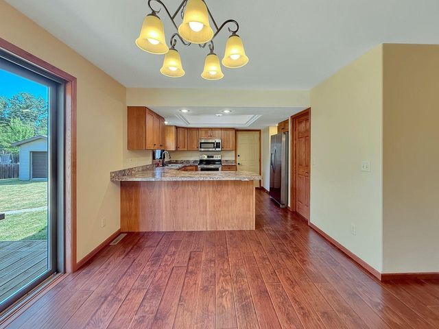 1304 2nd Ave SW, Minot, ND 58701