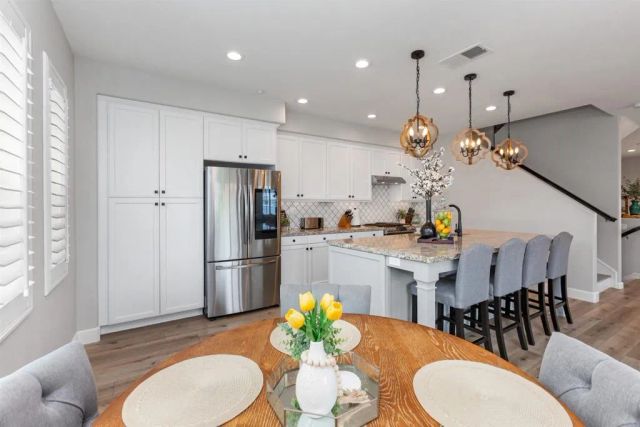 4372 Pacifica Way 6, Oceanside, CA 92056