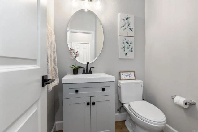 4372 Pacifica Way 6, Oceanside, CA 92056