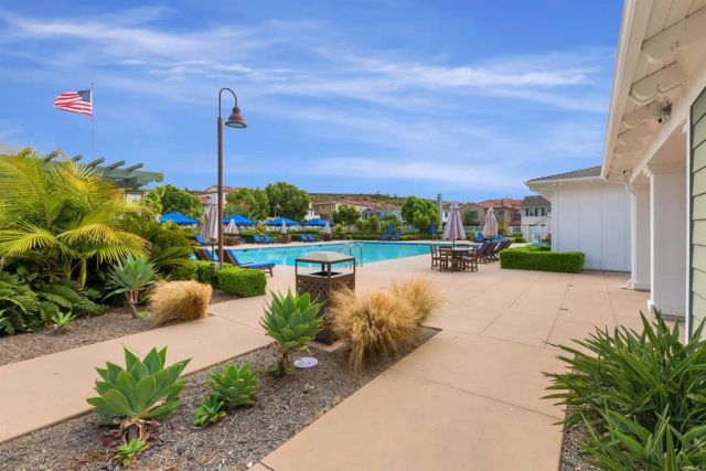 4372 Pacifica Way 6, Oceanside, CA 92056