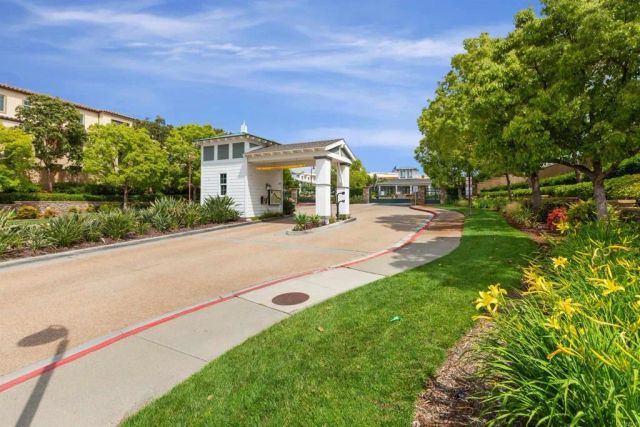 4372 Pacifica Way 6, Oceanside, CA 92056