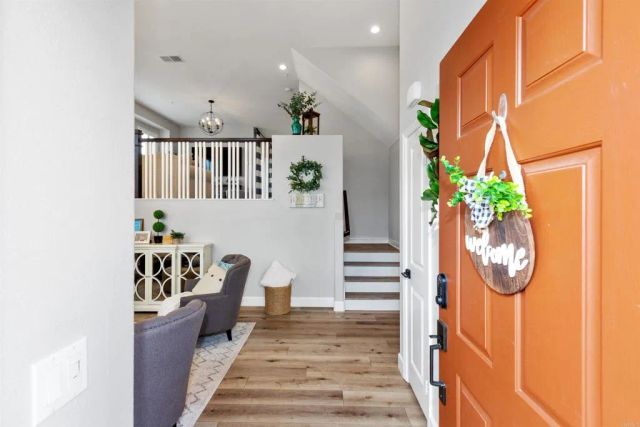 4372 Pacifica Way 6, Oceanside, CA 92056