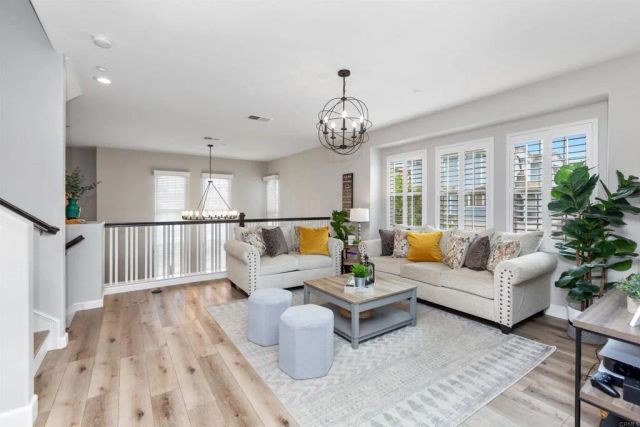 4372 Pacifica Way 6, Oceanside, CA 92056