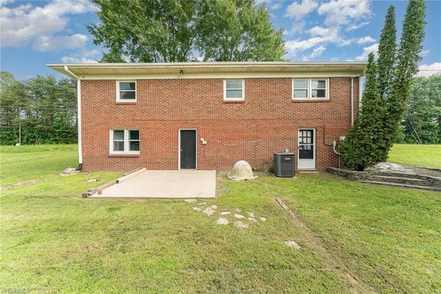 6028 US Highway 29 Bus, Reidsville, NC 27320