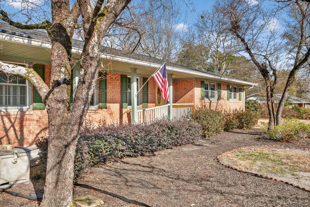 221 NW Gregg Avenue, Aiken, SC 29801