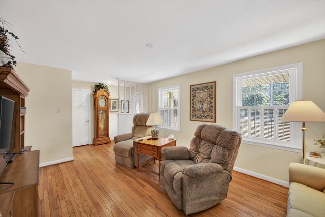 221 NW Gregg Avenue, Aiken, SC 29801