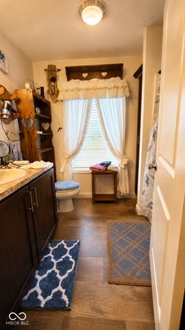 10553 W Us Highway 50, Norman, IN 47264