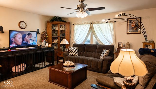 10553 W Us Highway 50, Norman, IN 47264