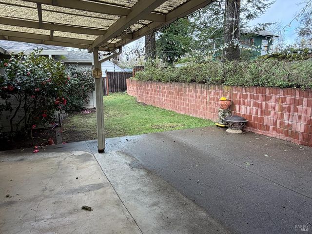 450 Sky Oaks Dr, Angwin, CA 94508