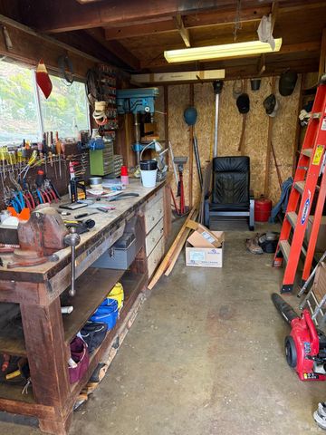 450 Sky Oaks Dr, Angwin, CA 94508