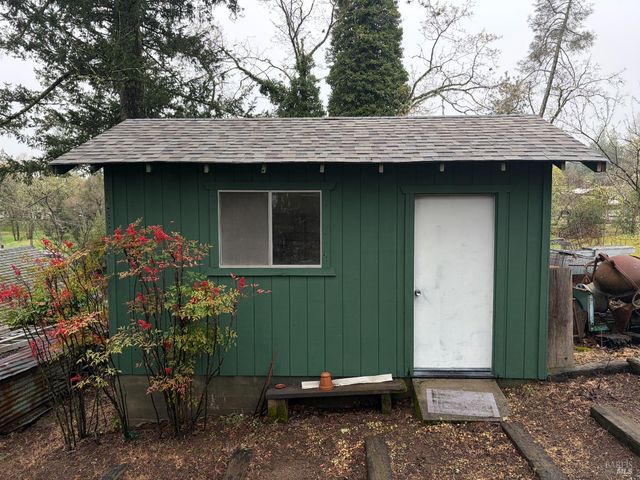 450 Sky Oaks Dr, Angwin, CA 94508