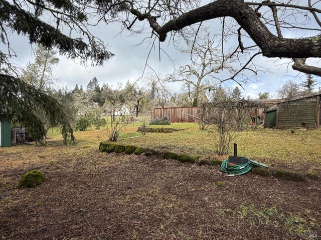 450 Sky Oaks Dr, Angwin, CA 94508