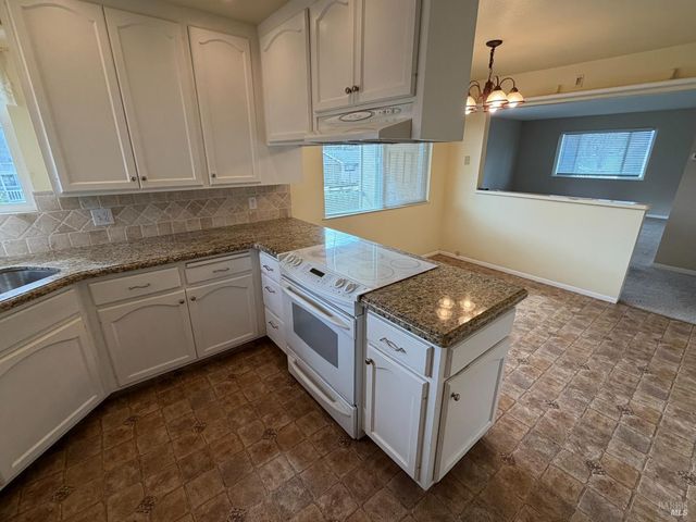 450 Sky Oaks Dr, Angwin, CA 94508