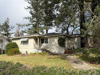 450 Sky Oaks Dr, Angwin, CA 94508