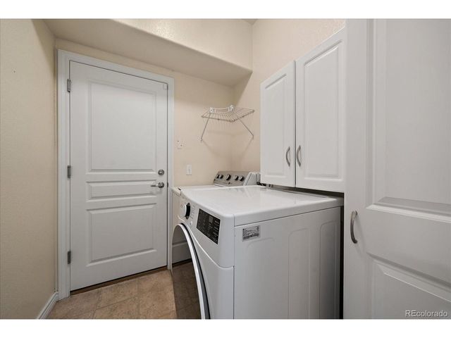 11963 W Long Cir 103, Littleton, CO 80127