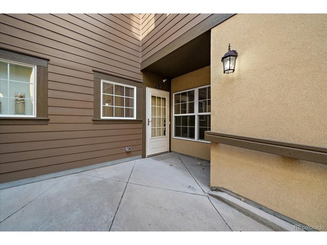 11963 W Long Cir 103, Littleton, CO 80127