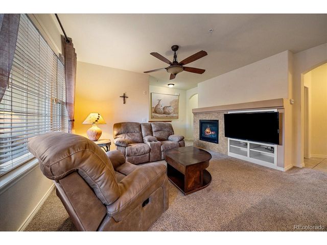 11963 W Long Cir 103, Littleton, CO 80127