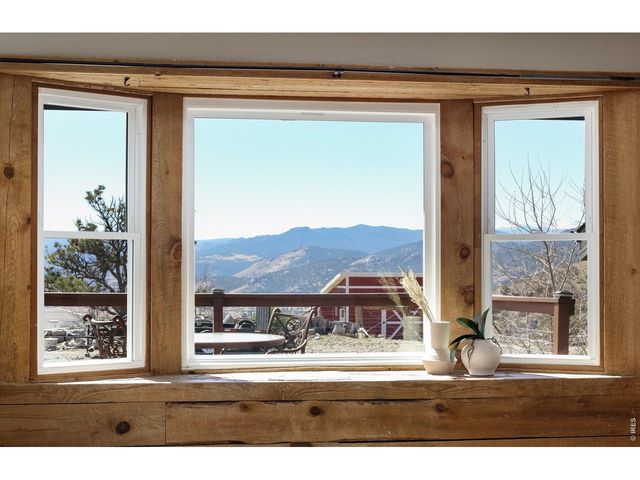 1050 Sunrise Dr, Lyons, CO 80540
