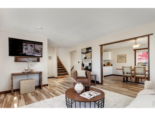 1050 Sunrise Dr, Lyons, CO 80540