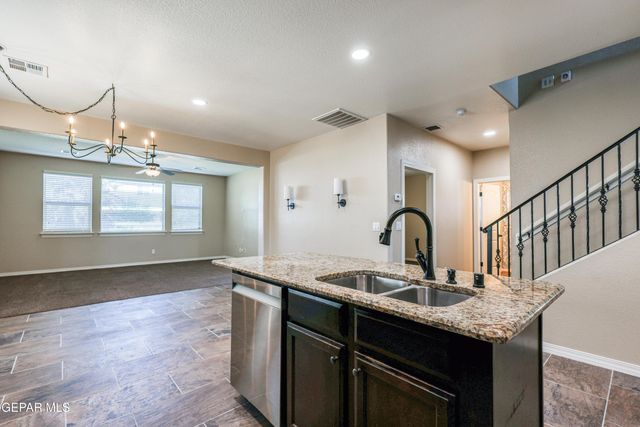 5525 VALLEY CEDAR Drive, El Paso, TX 79932