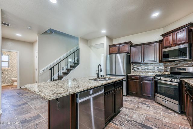 5525 VALLEY CEDAR Drive, El Paso, TX 79932