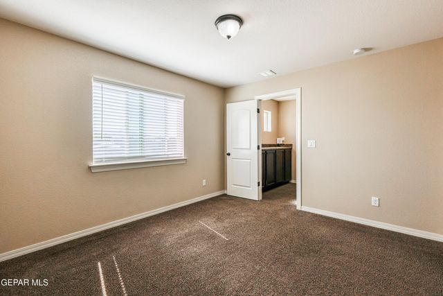 5525 VALLEY CEDAR Drive, El Paso, TX 79932