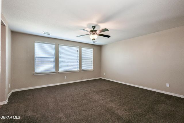 5525 VALLEY CEDAR Drive, El Paso, TX 79932