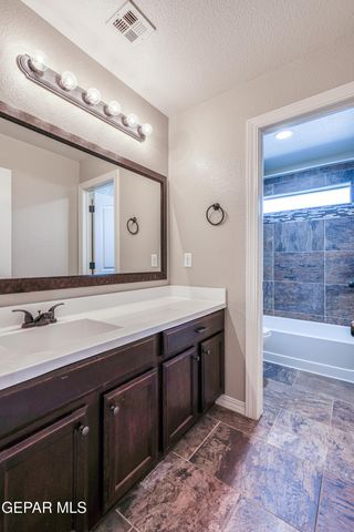 5525 VALLEY CEDAR Drive, El Paso, TX 79932
