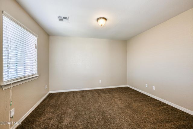 5525 VALLEY CEDAR Drive, El Paso, TX 79932