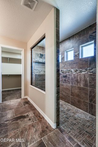 5525 VALLEY CEDAR Drive, El Paso, TX 79932
