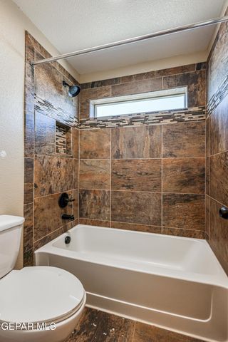 5525 VALLEY CEDAR Drive, El Paso, TX 79932