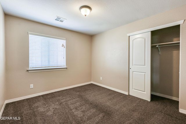 5525 VALLEY CEDAR Drive, El Paso, TX 79932