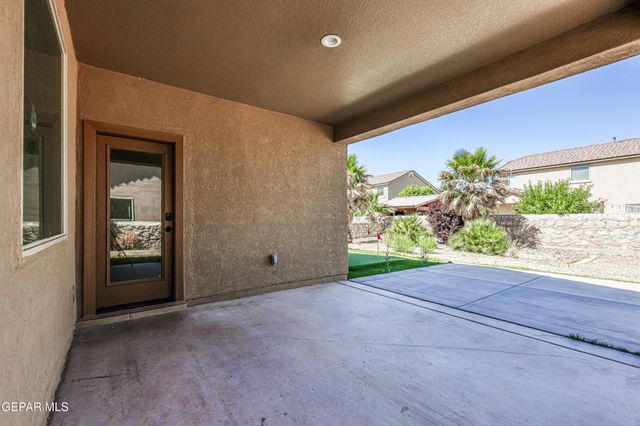 5525 VALLEY CEDAR Drive, El Paso, TX 79932