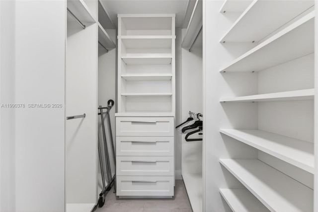 3725 S Ocean Dr 1024, Hollywood, FL 33019