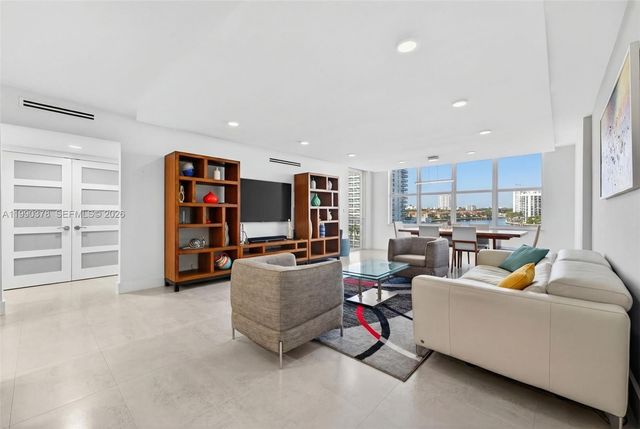 3725 S Ocean Dr 1024, Hollywood, FL 33019