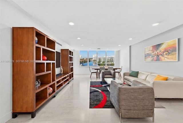 3725 S Ocean Dr 1024, Hollywood, FL 33019