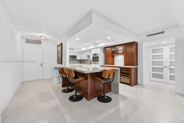 3725 S Ocean Dr 1024, Hollywood, FL 33019