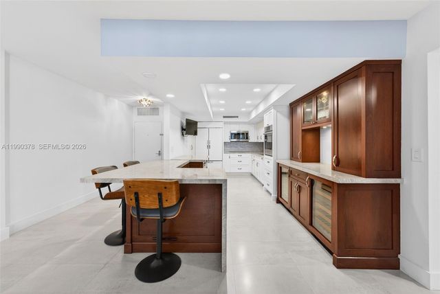 3725 S Ocean Dr 1024, Hollywood, FL 33019