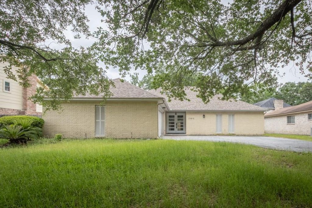 17810 Cassina Drive, Spring, TX 77388