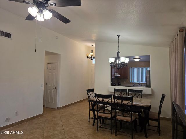 8641 W ROANOKE Avenue, Phoenix, AZ 85037