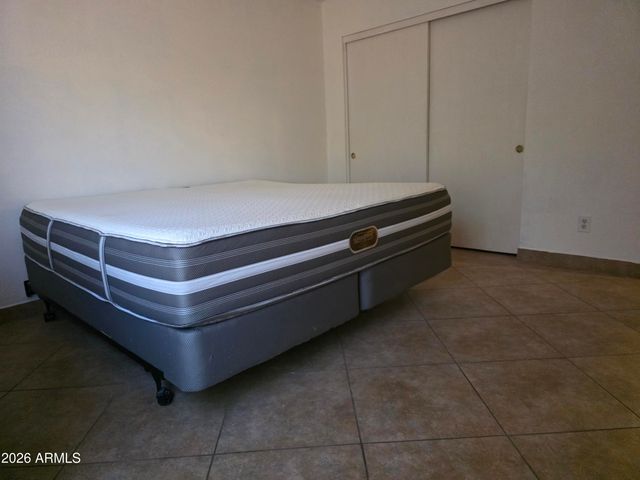 8641 W ROANOKE Avenue, Phoenix, AZ 85037