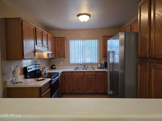 8641 W ROANOKE Avenue, Phoenix, AZ 85037